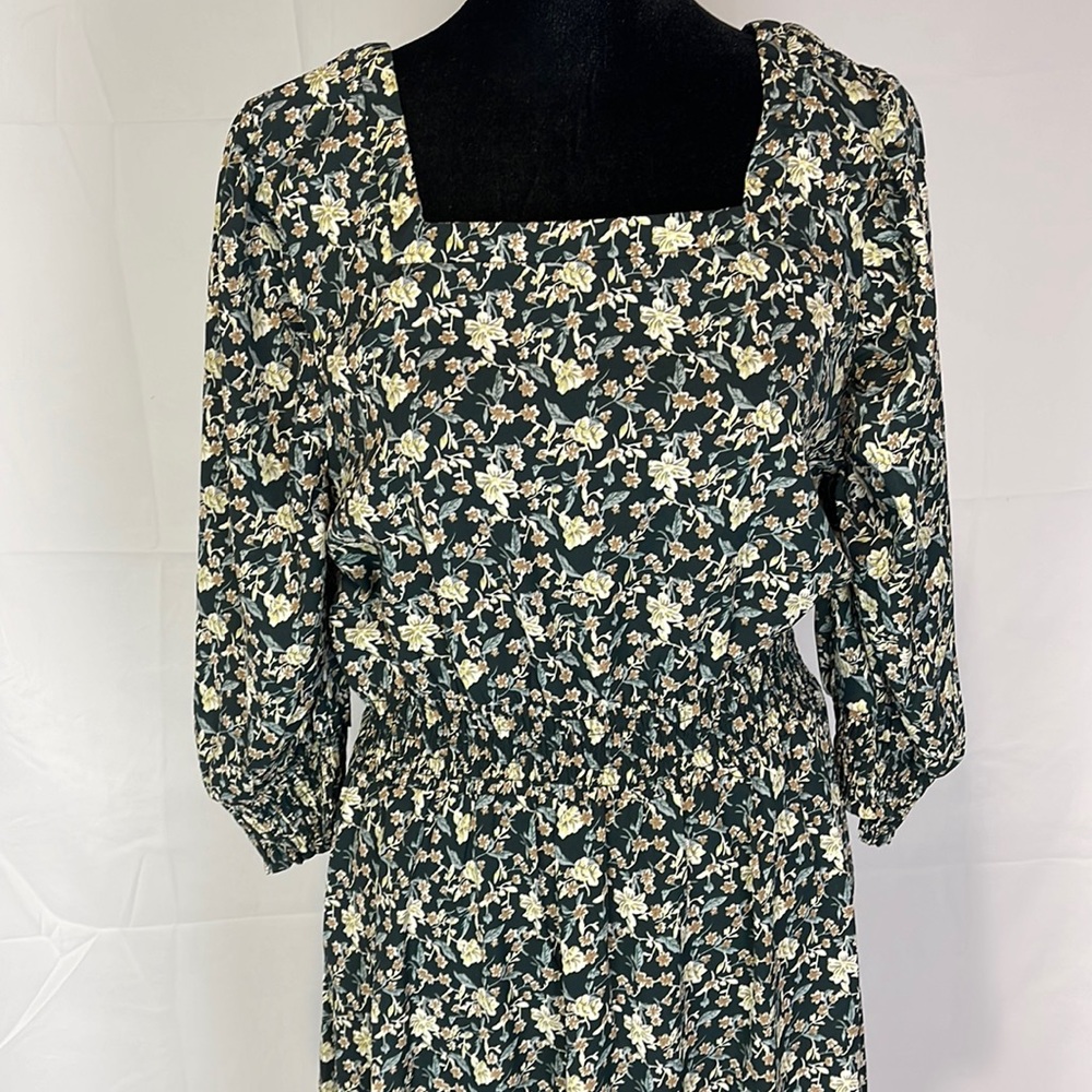 NWT Boho floral square neck MIDI dress